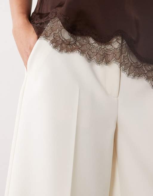 ASOS DESIGN – Bermudy z szerokimi nogawkami w kolorze kości słoniowej, 4 z 5
