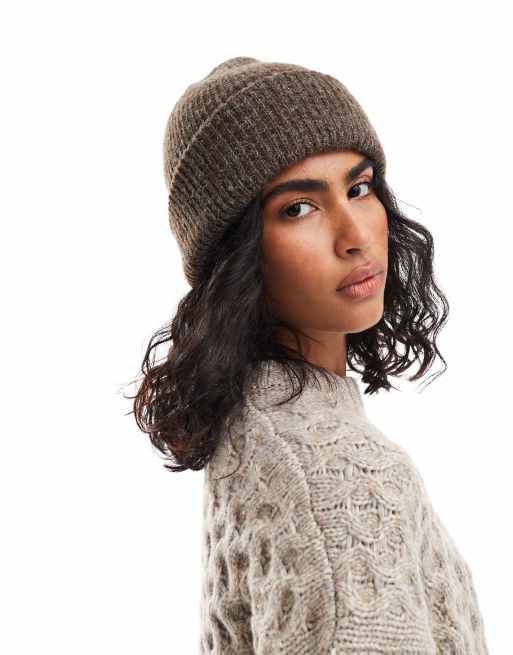 ASOS DESIGN - Berretto cioccolato in maglia spessa con doppio risvolto