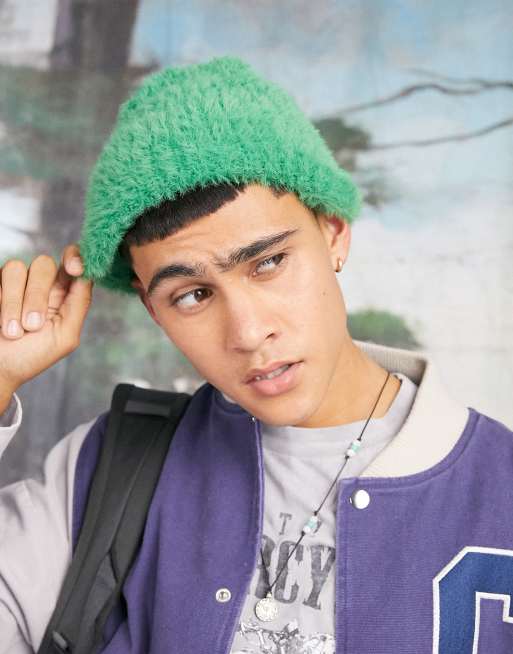 ASOS DESIGN - Berretto in maglia soffice con risvolto ampio verde