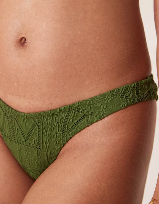 ASOS DESIGN - Bertie - Olivengrønne bikinitrusser med høj benskæring i broderie anglaise, 2 af 4