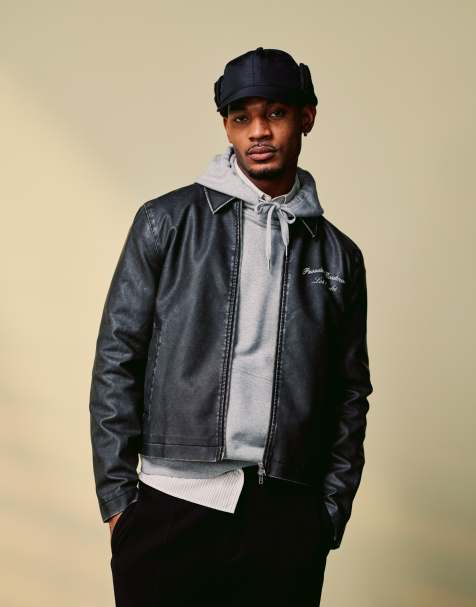 ASOS DESIGN – Bestickte Harrington-Jacke aus Kunstleder in schwarzer Waschung - view 1