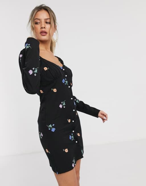 ASOS DESIGN – Besticktes Minikleid mit Knopfleiste und Perlenknöpfen in Schwarz