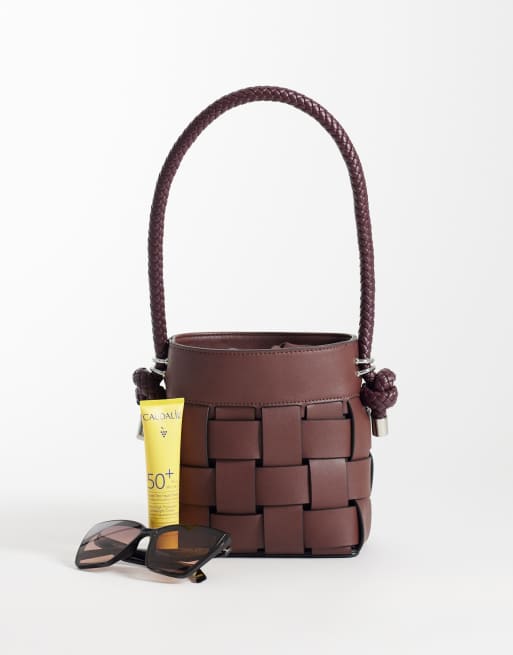ASOS DESIGN – Beutel-Schultertasche in Schokobraun mit Webmuster, 2 von 4