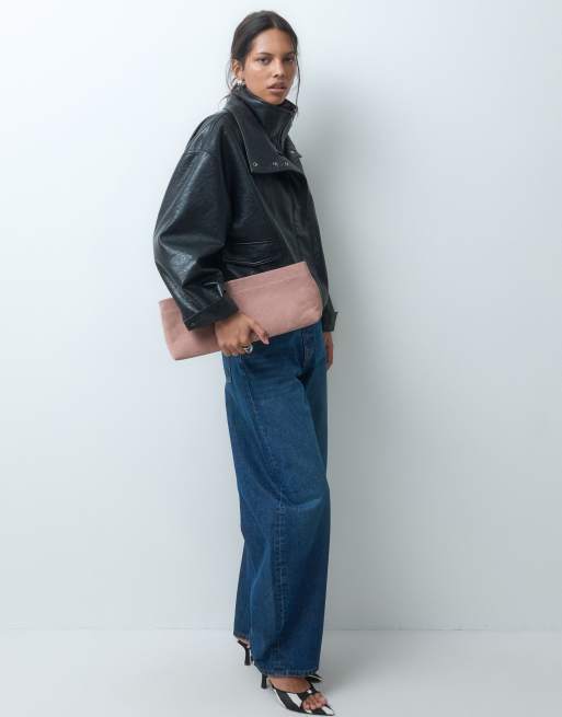 ASOS DESIGN Beuteltasche aus Wildleder in Pink, 4 von 5