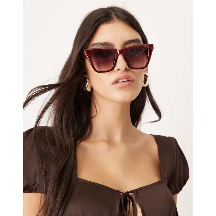 207818629-1-burgundy?$n_750w$&  display picture 3