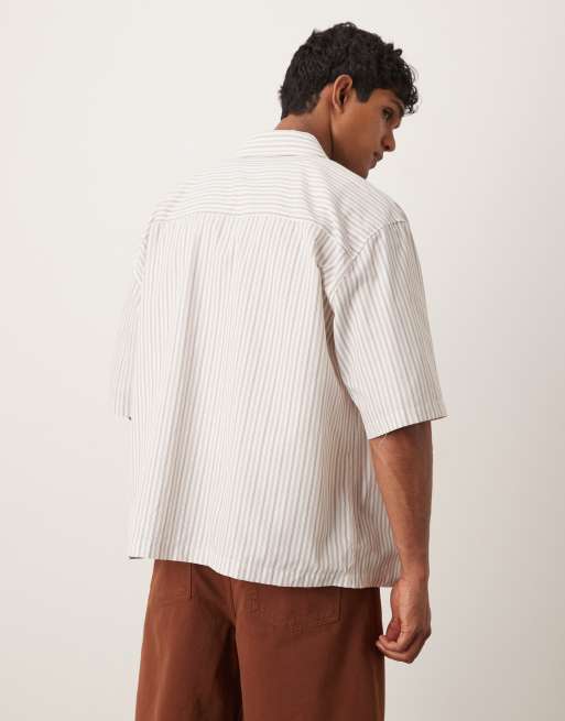 ASOS DESIGN – Beżowa koszula oversize w paski z haftem na piersi, 4 z 4