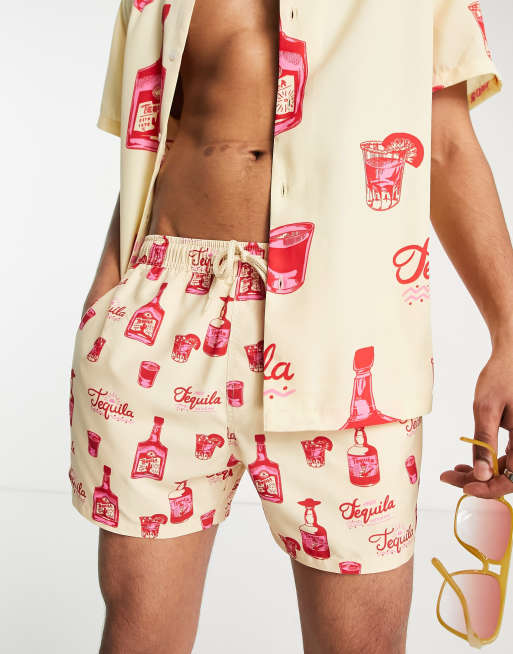 ASOS DESIGN – Beżowe krótkie szorty kąpielowe we wzór z motywem tequili, część zestawu