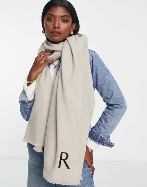 ASOS DESIGN – Beżowoszary szalik z monogram z inicjałem „R“, 4 z 4
