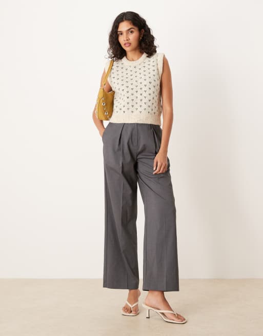 ASOS DESIGN – Beżowy dzianinowy top bez rękawów w groszki, 2 z 4
