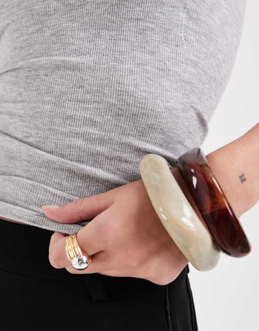 ASOS DESIGN – BH-freies, nahtloses, geripptes Trägertop in meliertem Grau mit U-Ausschnitt, 3 von 4