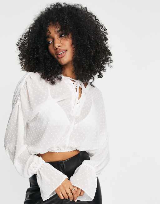ASOS DESIGN – Biała bluzka z materiału dobby z długimi obszernymi rękawami i wiązaniem z przodu 
