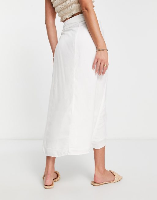 ASOS DESIGN – Biała kopertowa spódnica midi typu sarong, 4 z 4