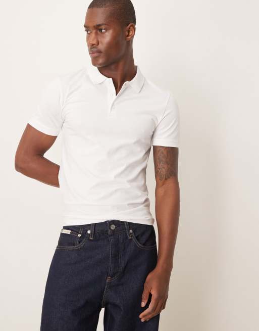 ASOS DESIGN – Biała koszulka polo o kroju podkreślającym sylwetkę