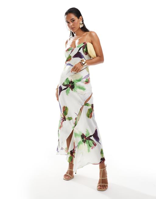 ASOS DESIGN – Biała satynowa sukienka midi z drapowanym dekoltem, wycięciami, klamrą i kwiatowym wzorem