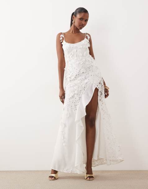ASOS DESIGN – Biała sukienka maxi z haftowanymi kwiatami 3D i szydełkowanym patchworkowym wzorem - view 1