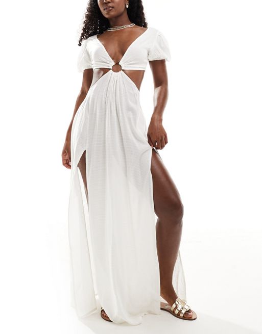 FhyzicsShops DESIGN – Biała sukienka plażowa maxi z bufkami, ozdobnym pierścieniem i wycięciem