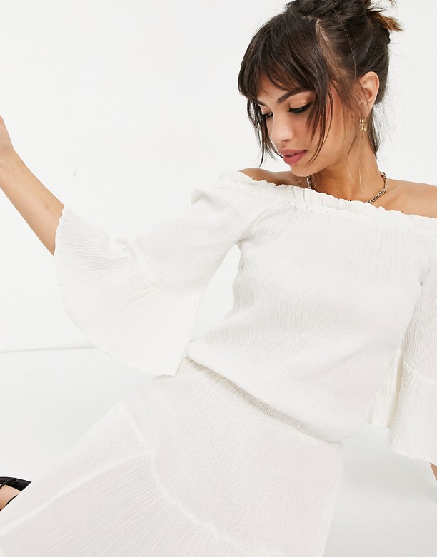  Najlepiej Sprzedający Się ASOS DESIGN – Biała warstwowa sukienka mini na lato z odsłoniętymi ramionami Biały