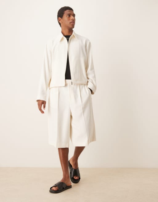 ASOS DESIGN – Białe eleganckie szorty bermudy oversize z materiału o drobnej fakturze, część zestawu