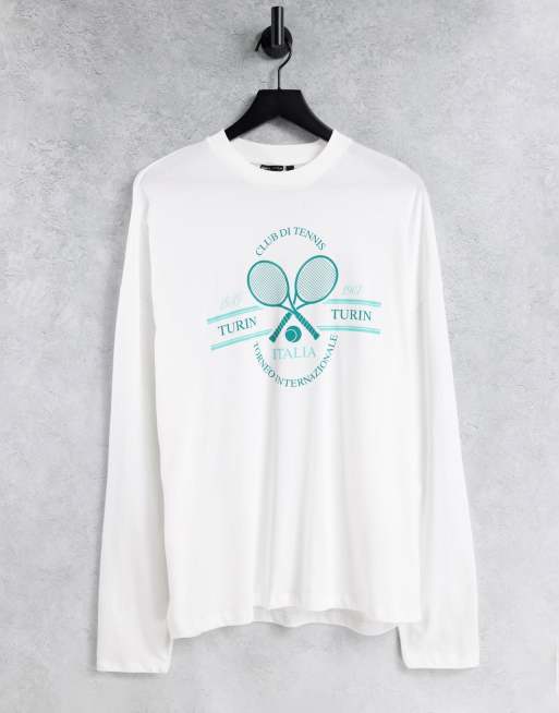 ASOS DESIGN – Biały bawełniany T-shirt oversize z długimi rękawami w stylu uczelnianym z motywem tenisowym – WHITE
