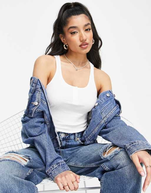 ASOS DESIGN – Biały podkoszulek zapinany na guziki z przodu