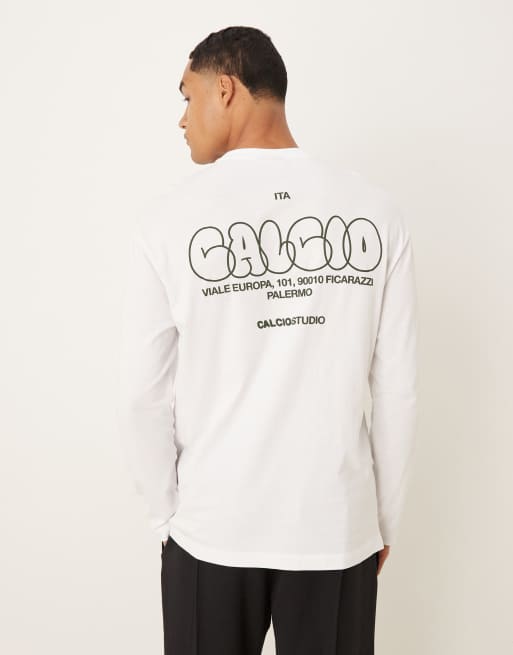 ASOS DESIGN – Biały T-shirt o luźnym kroju z długimi rękawami i nadrukiem na plecach