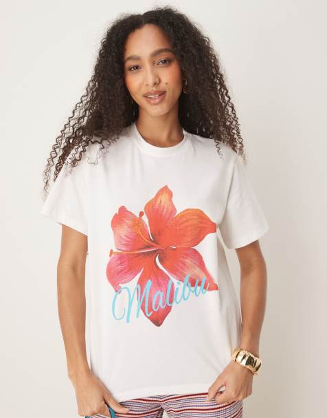 ASOS DESIGN – Biały T-shirt o regularnym kroju z grafiką „Malibu“ - view 1