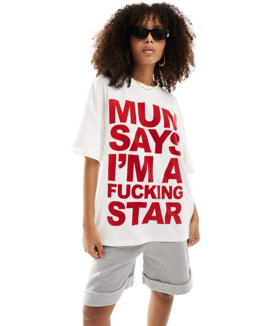 ASOS DESIGN – Biały T-shirt oversize z flokowaną grafiką z napisem „My Mum Says”