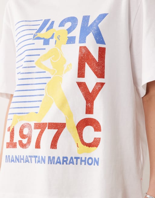 ASOS DESIGN – Biały T-shirt oversize z grafiką „New York Marathon“, 4 z 4