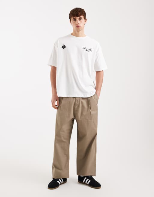 ASOS DESIGN – Biały T-shirt oversize z nadrukiem asa pik na plecach, 2 z 5