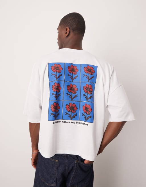 ASOS DESIGN – Biały T-shirt oversize z obniżoną linią ramion i kwiatowym nadrukiem na plecach