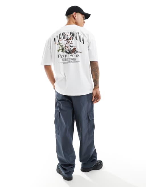 ASOS DESIGN – Biały T-shirt oversize z renesansowym nadrukiem na plecach, 3 z 4