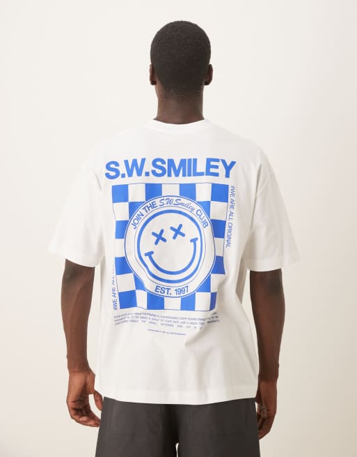 ASOS DESIGN – Biały T-shirt unisex o kroju z nadrukiem Smiley, 3 z 4