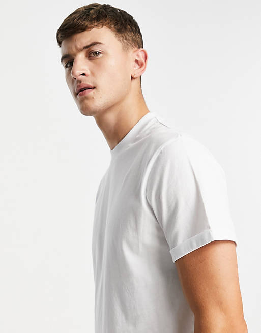 ASOS DESIGN – Biały t-shirt z okrągłym dekoltem i podwijanymi rękawami