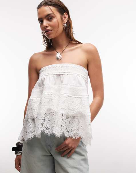 ASOS DESIGN – Biały top z marszczonym dekoltem bandeau i koronkowym wykończeniem - view 1