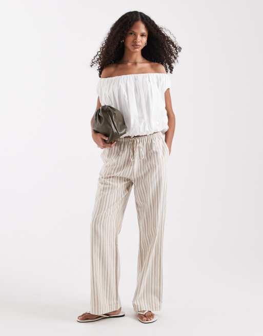 ASOS DESIGN – Biały top z odkrytymi ramionami i dołem typu bombka, 2 z 4