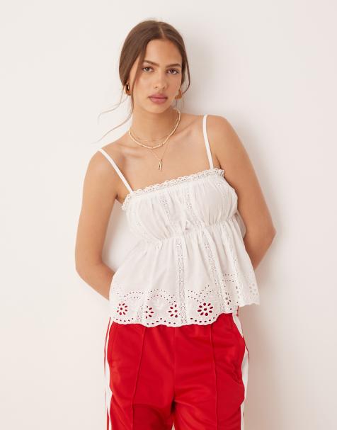 ASOS DESIGN – Biały warstwowy top na ramiączkach z koronkowymi wstawkami i haftem angielskim - view 1