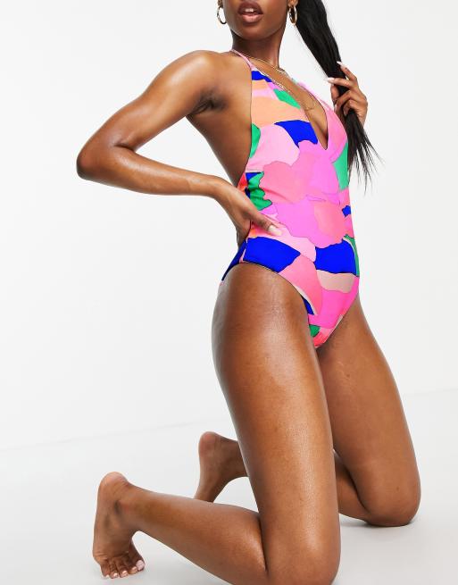 ASOS DESIGN - Bikinisæt med T-ryg og farverigt abstrakt print, 4 af 4