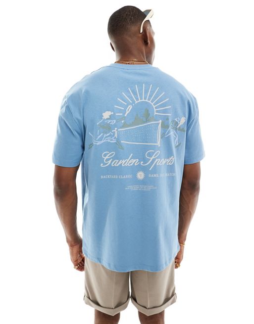 FhyzicsShops DESIGN - Blå afslappet T-shirt med sportsprint på ryggen