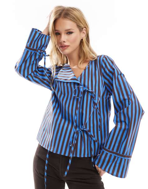 ASOS DESIGN - Blå asymmetrisk bluse med bindebåndsdetaljer og striber - view 1