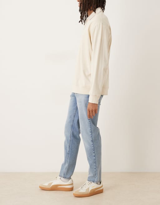 ASOS DESIGN – Blå, avsmalnande jeans med stretch och mellanljus tvätt, 3 av 5