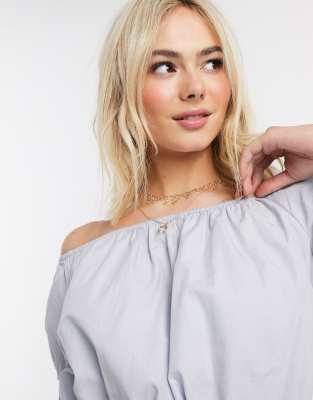 ASOS DESIGN u2013 Blå bomullstopp i off shoulder-modell