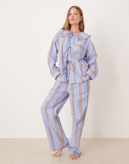 ASOS DESIGN – Blå, brunrandig pyjamas med vida byxor och skjorta med rosettband, 4 av 4
