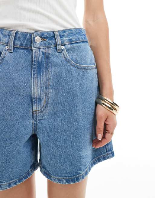 ASOS DESIGN - Blå dad-shorts i denim med indsyninger bagpå, 3 af 5