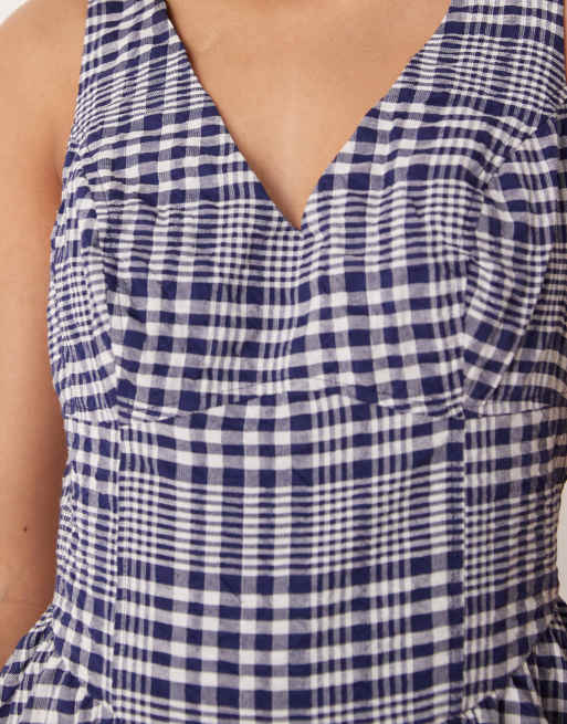 ASOS DESIGN - Blå maxikjole med indsyet talje og V-hals og sømdetaljer i gingham-tern, 3 af 4