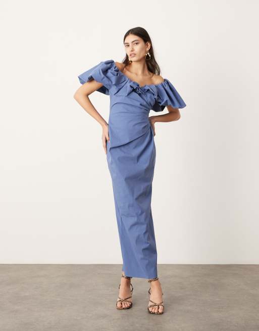 ASOS DESIGN – Blå maxiklänning med bardotringning, rysch och puffärmar