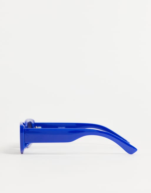 ASOS DESIGN – Blå, mellanrektangulära solglasögon med gråtonade glas, 4 av 4