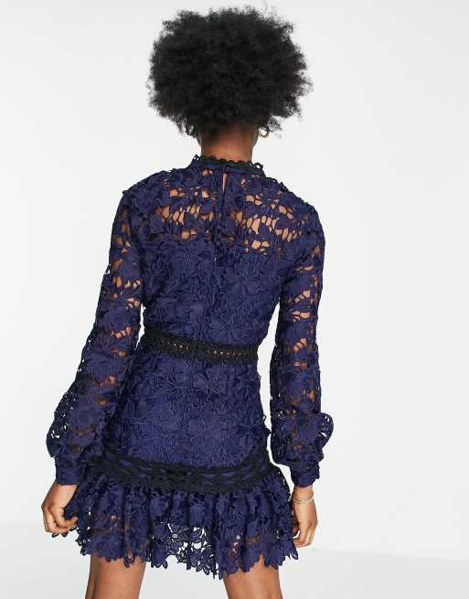 ASOS DESIGN - Blå minikjole med blomsterblonder, kontrasterende blondedetaljer og peplum-kant, 4 af 4