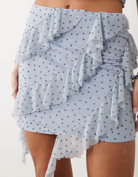 ASOS DESIGN - Blå mininederdel i chiffon med stretch og flæser samt brune polkaprikker - Del af sæt - view 1