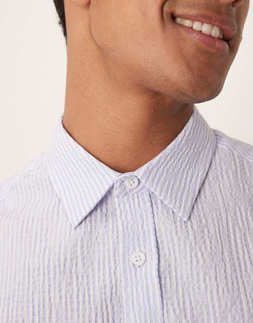ASOS DESIGN – Blå och vitrandig skjorta i strukturerad bäckebölja med regular fit, 4 av 4