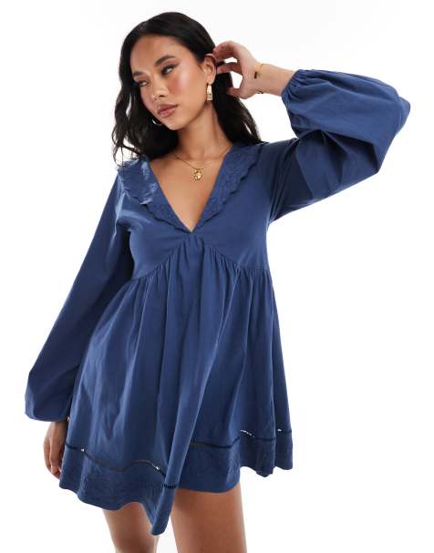 ASOS DESIGN - Blå og langærmet smock-minikjole med krave og broderi samt udklipssyning - view 1